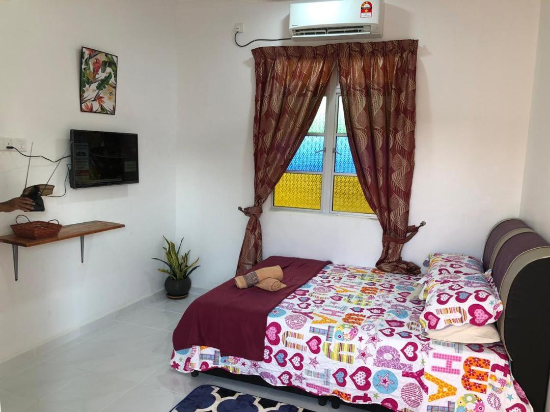 Lakse Inn Homestay Kampong Pengkalan Maras Exterior foto