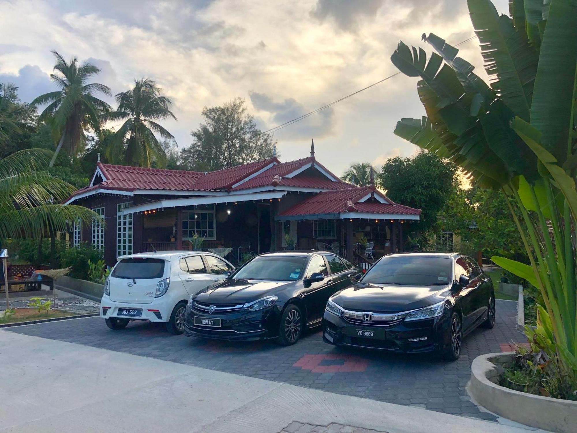 Lakse Inn Homestay Kampong Pengkalan Maras Exterior foto