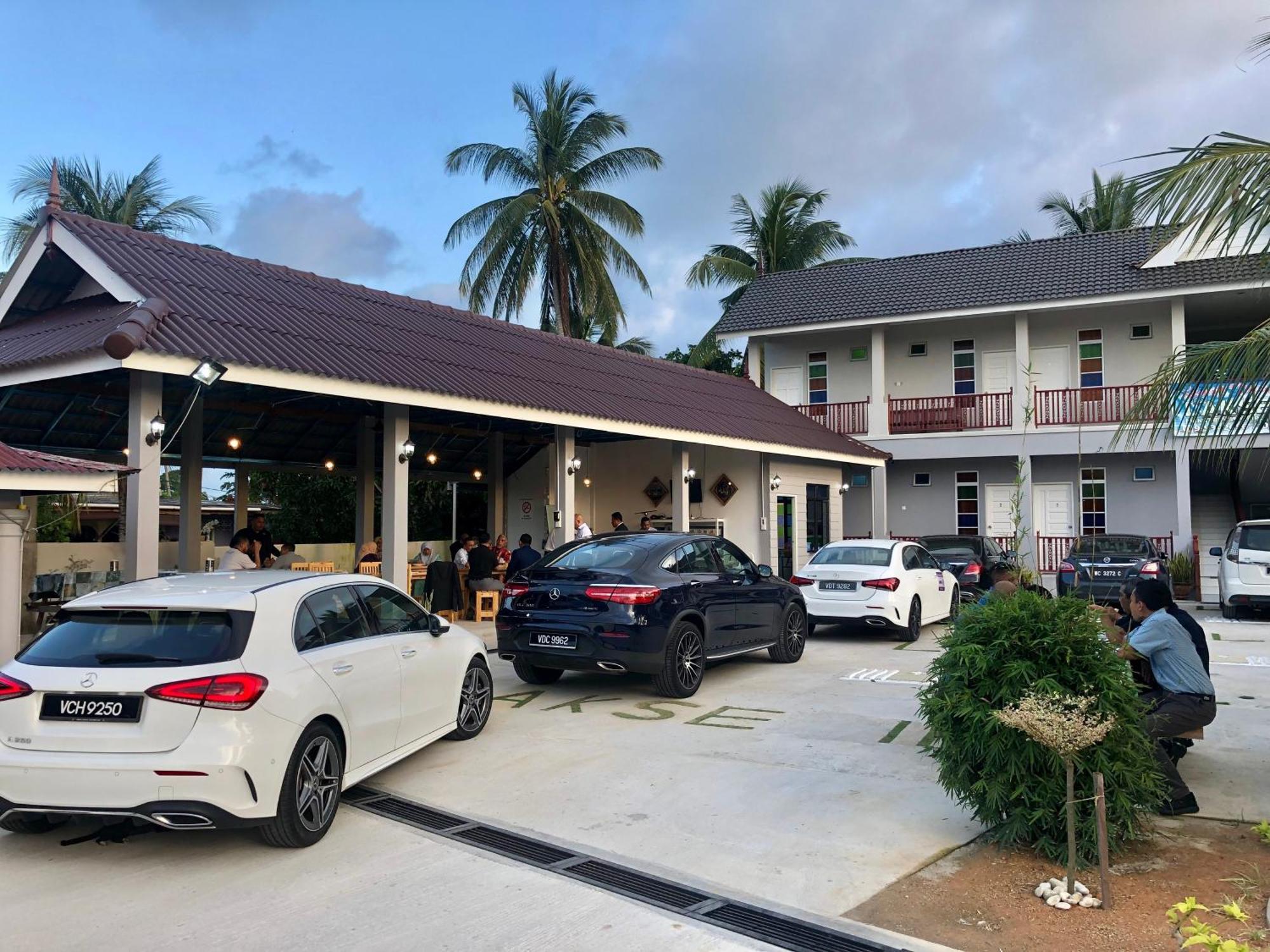 Lakse Inn Homestay Kampong Pengkalan Maras Exterior foto